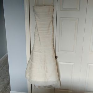 Vera Wang Wedding Gown
